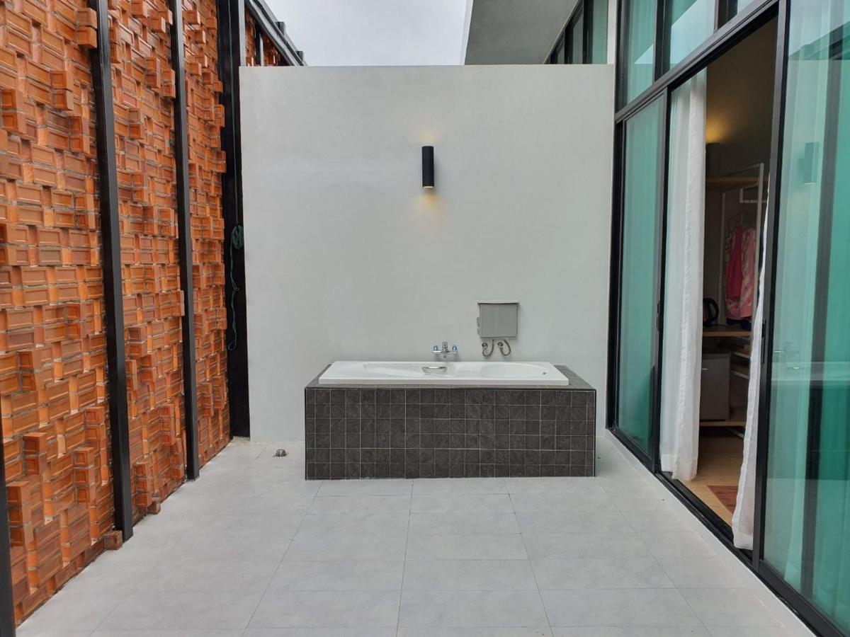 Platinum Hotel Rayong Buitenkant foto
